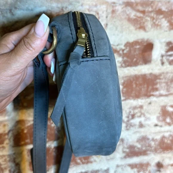 SOLD IN LIVE BUNDLE - NWOT - PORTLAND LEATHER CROSSBODY BAG - Picture 6 of 9